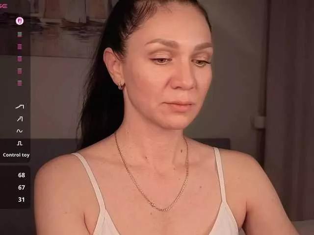 Gorgeous Buffi wants you to fuck her body now Buffi from BongaCams