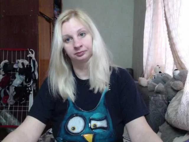 BustyBlondy on BongaCams 