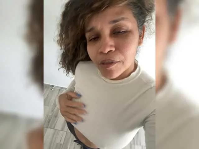 Freechat Candela-lat on BongaCams