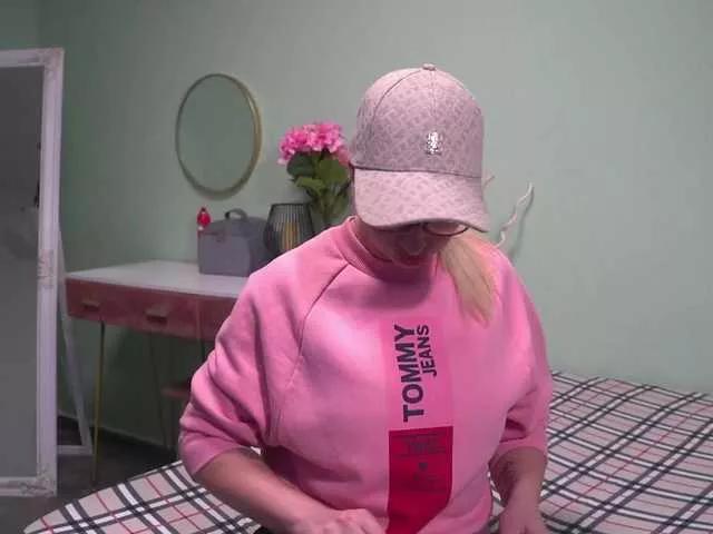 CelineConner on BongaCams 
