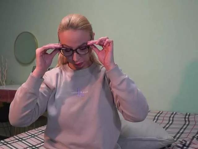CelineConner on BongaCams 
