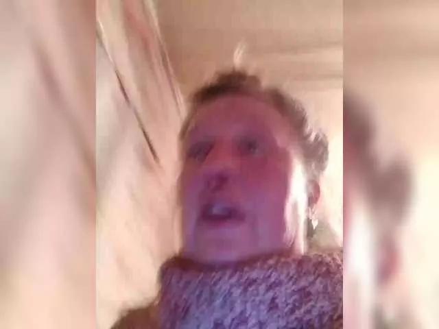 Offline CerdAyaz on BongaCams