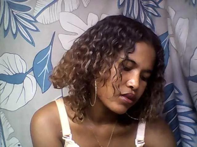 Freechat chaimah on BongaCams