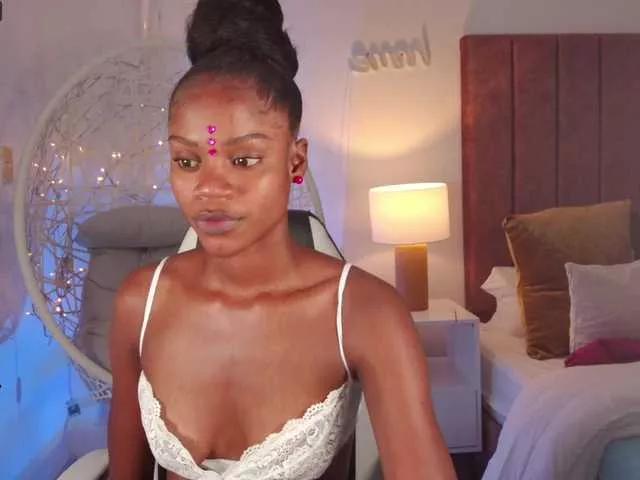 charishill on BongaCams 