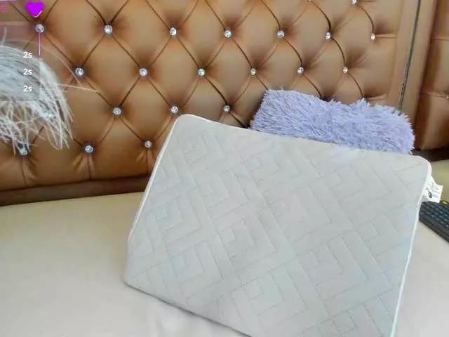 CHARLOTT- on BongaCams 