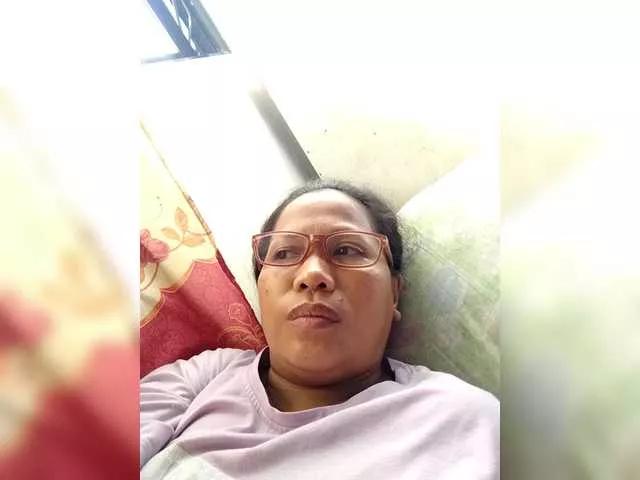 Chatty22 on BongaCams