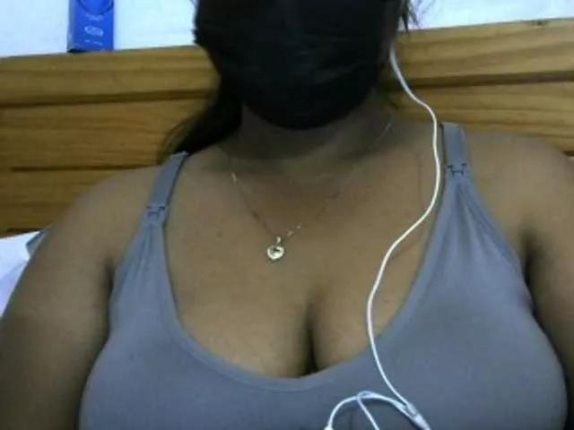 Chekinah on BongaCams