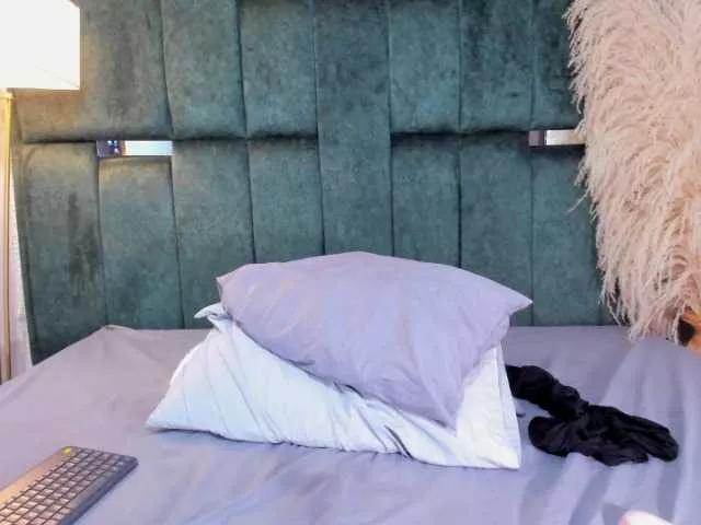 Offline Chloe-jackson25 on BongaCams