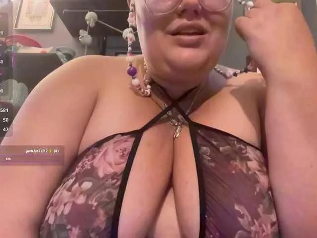 ClaraLimon on BongaCams