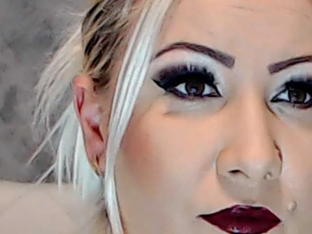 ClaudieTaylon on BongaCams