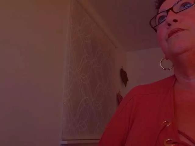 Offline Connyat99 on BongaCams