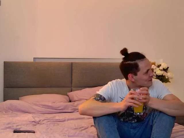CoupleofFire on BongaCams 