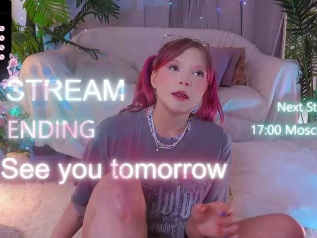 CrazyWine on BongaCams 