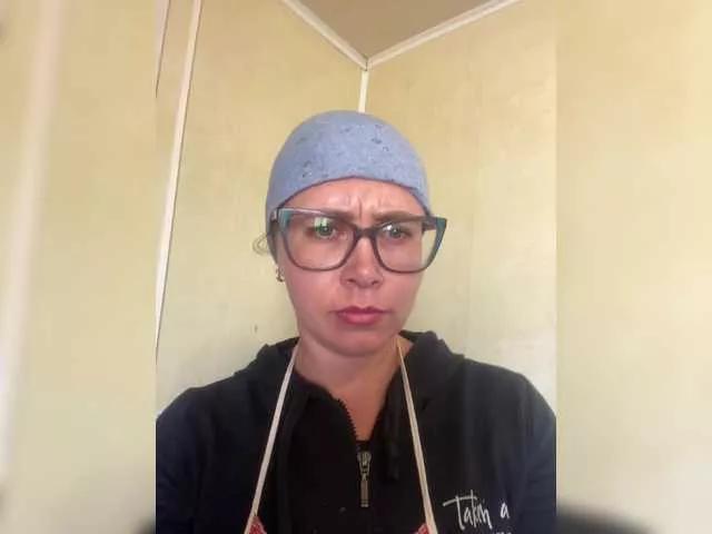 Offline Crystal00Girl on BongaCams