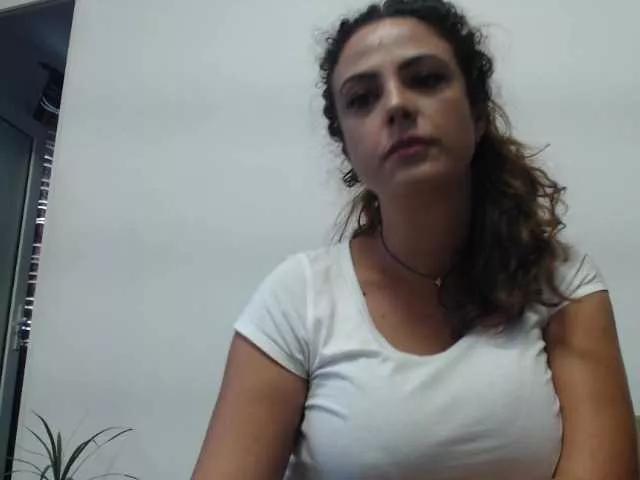 curlygirl35 on BongaCams 