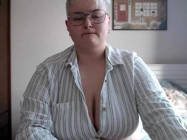 Cute-Ry on BongaCams