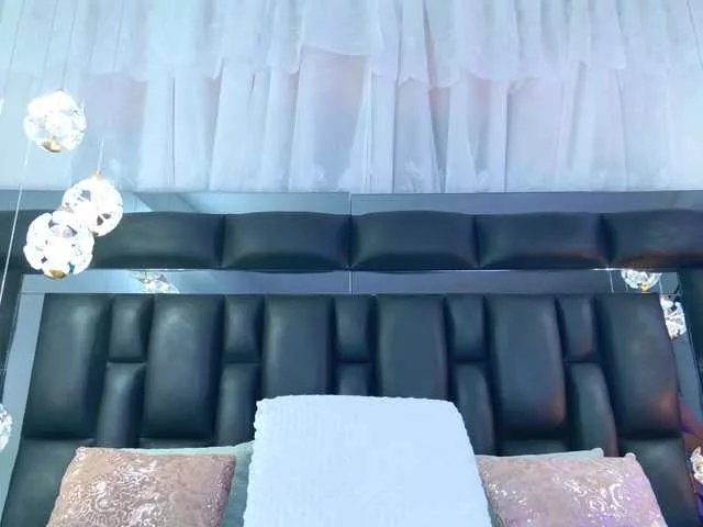 Freechat DahianaMoss on BongaCams