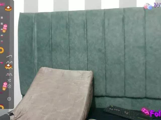 Danielaa-a on BongaCams 