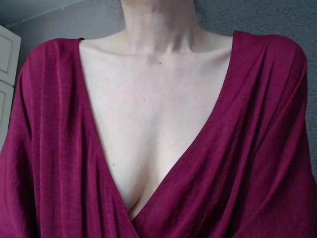 deadivina on BongaCams