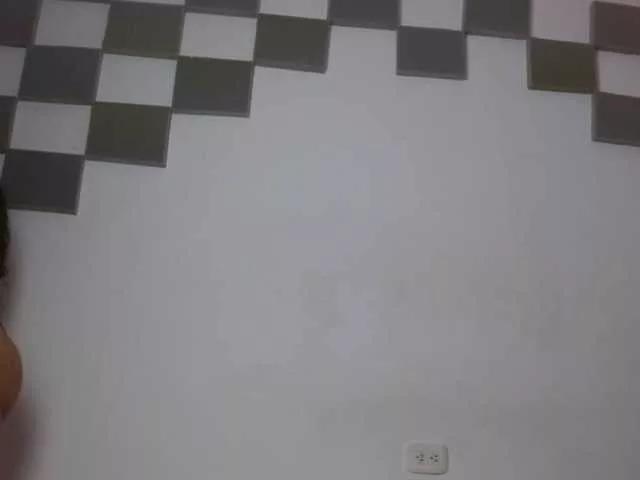 Offline Deep-hard-latina on BongaCams