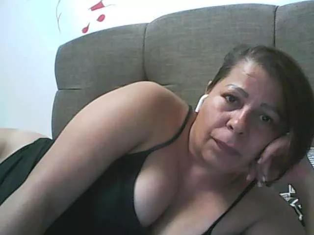 Diamonddesiree on BongaCams