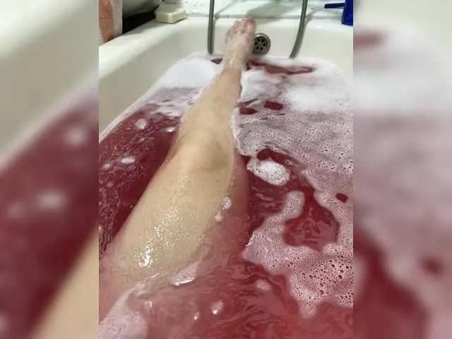 Sexy Diana13a wants you to fuck their body now Diana13a from BongaCams