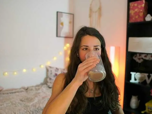 Dinacaguimbal on BongaCams