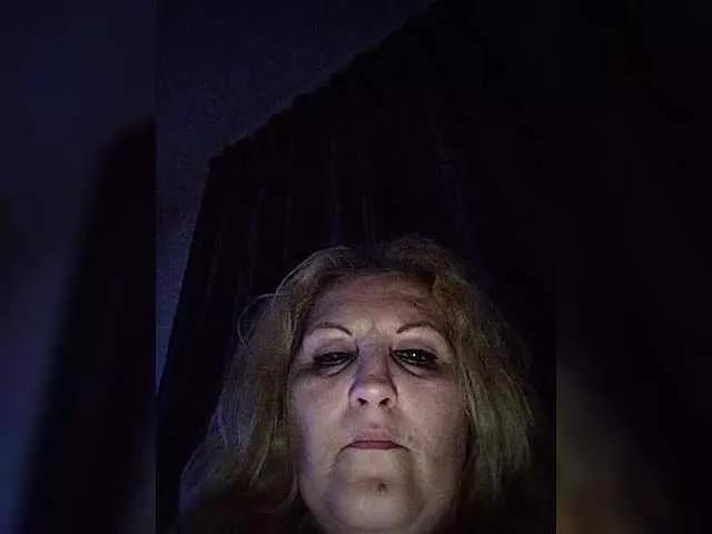 DivineBlond on BongaCams 