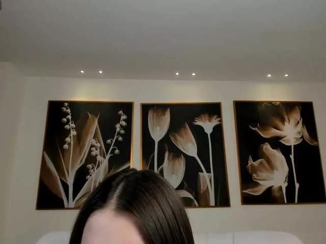 DolcieElliot on BongaCams 