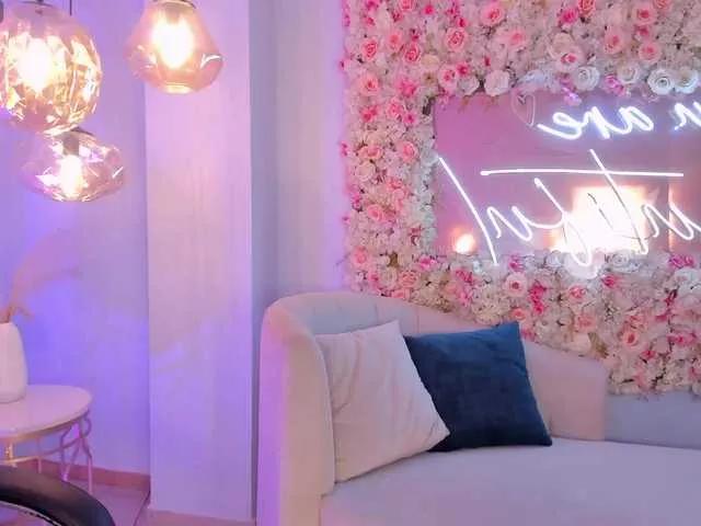 Discover 20 years old DonnaStonne from BongaCams DonnaStonne from BongaCams