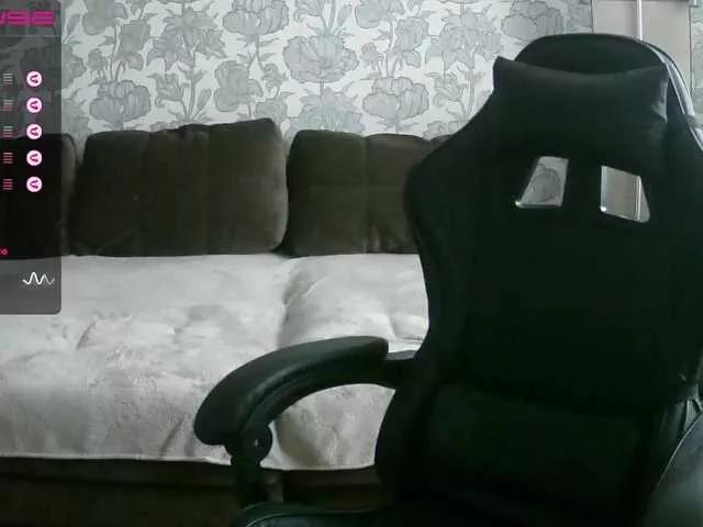 DrenaDavis on BongaCams 