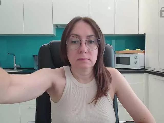 dulcesiomar8 on BongaCams 