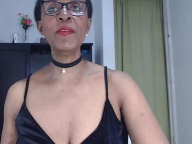 ebonymilf on BongaCams 