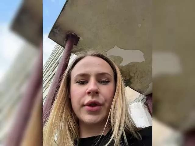 elegantbabe on BongaCams 