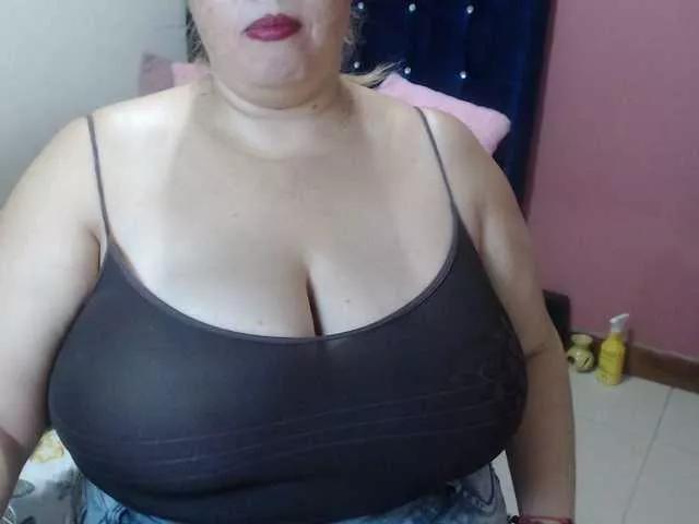 ElizabethTaylor8 on BongaCams 