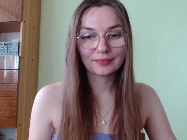 Ellyxcute on BongaCams 