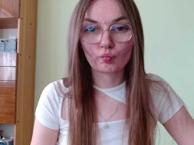 Ellyxcute on BongaCams 