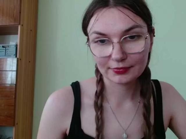 Ellyxcute on BongaCams 