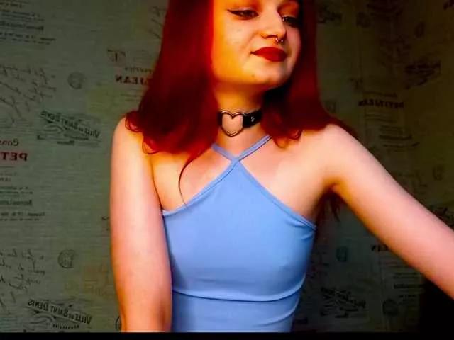 emiless on BongaCams