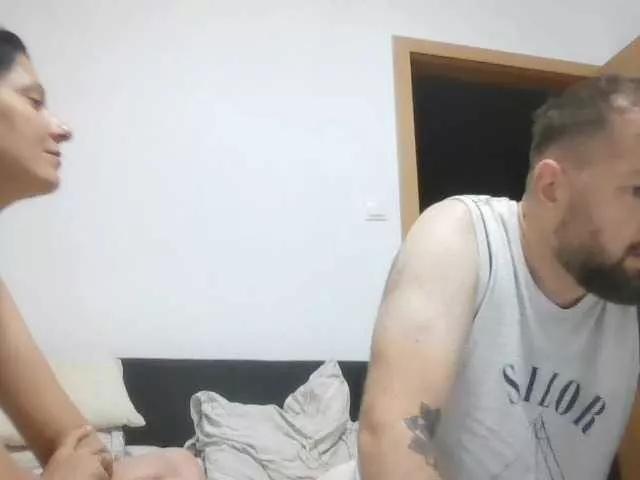Offline Emily-Jozef on BongaCams
