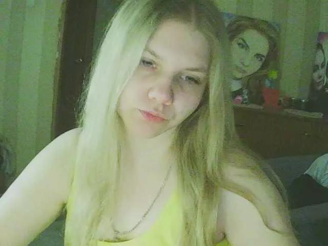 Emma-Frizea on BongaCams 