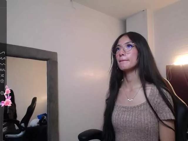 Evangeelin-hills on BongaCams 