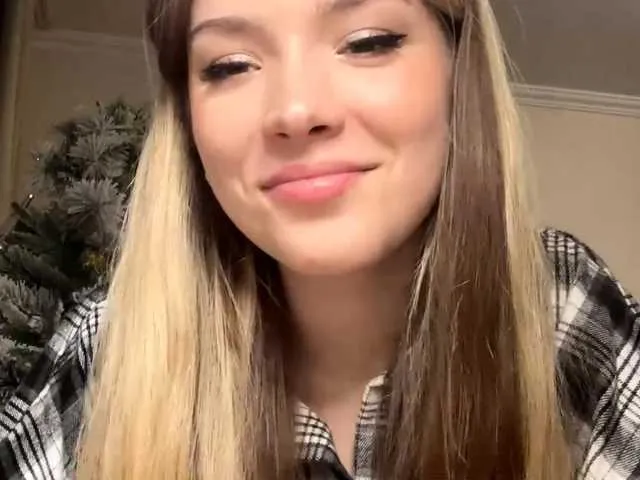 EvangelinaConney —   @total 