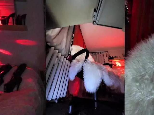 EXTASYmina on BongaCams 