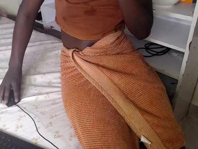 Explore sexy camslut Finesexy Finesexy from BongaCams