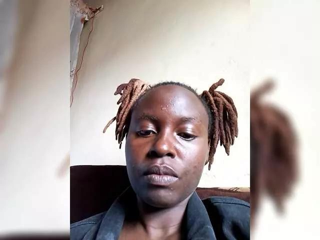 Offline freakcurvy8 on BongaCams