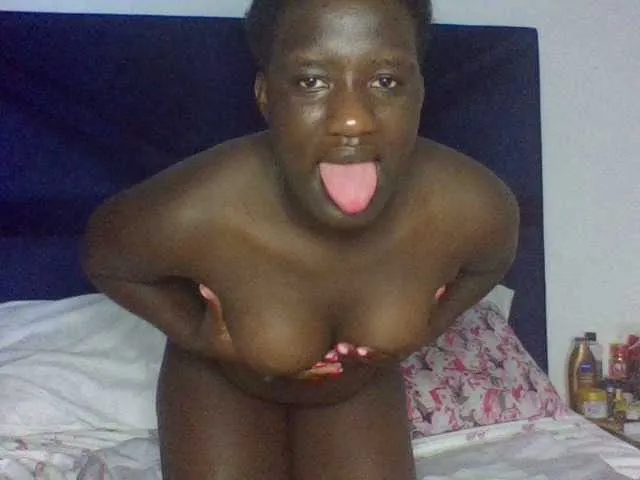 Freakygyal on BongaCams