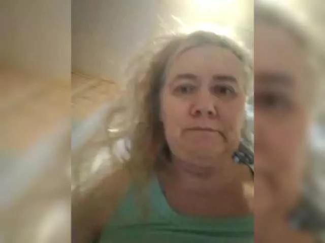 Offline gannalets on BongaCams