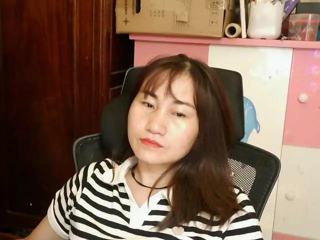 girl30slutty on BongaCams
