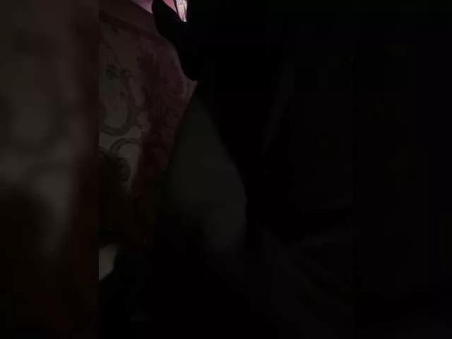 Grukr from BongaCams